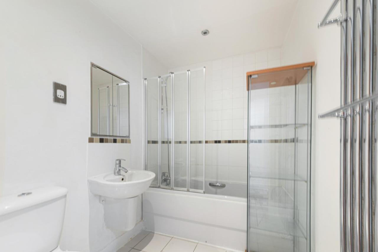 Excel 3 Bedroom Apartment Near City Airport And O2 Arena London Exterior photo